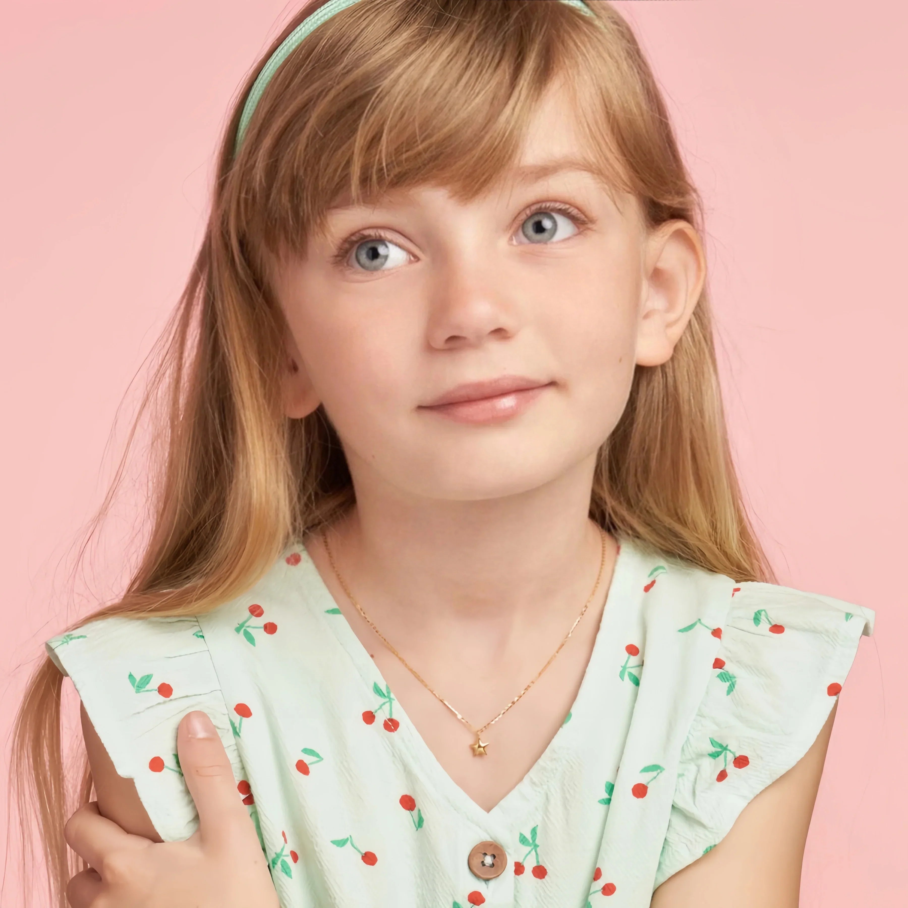 14K Gold Dazzling Twinkling Star Necklace