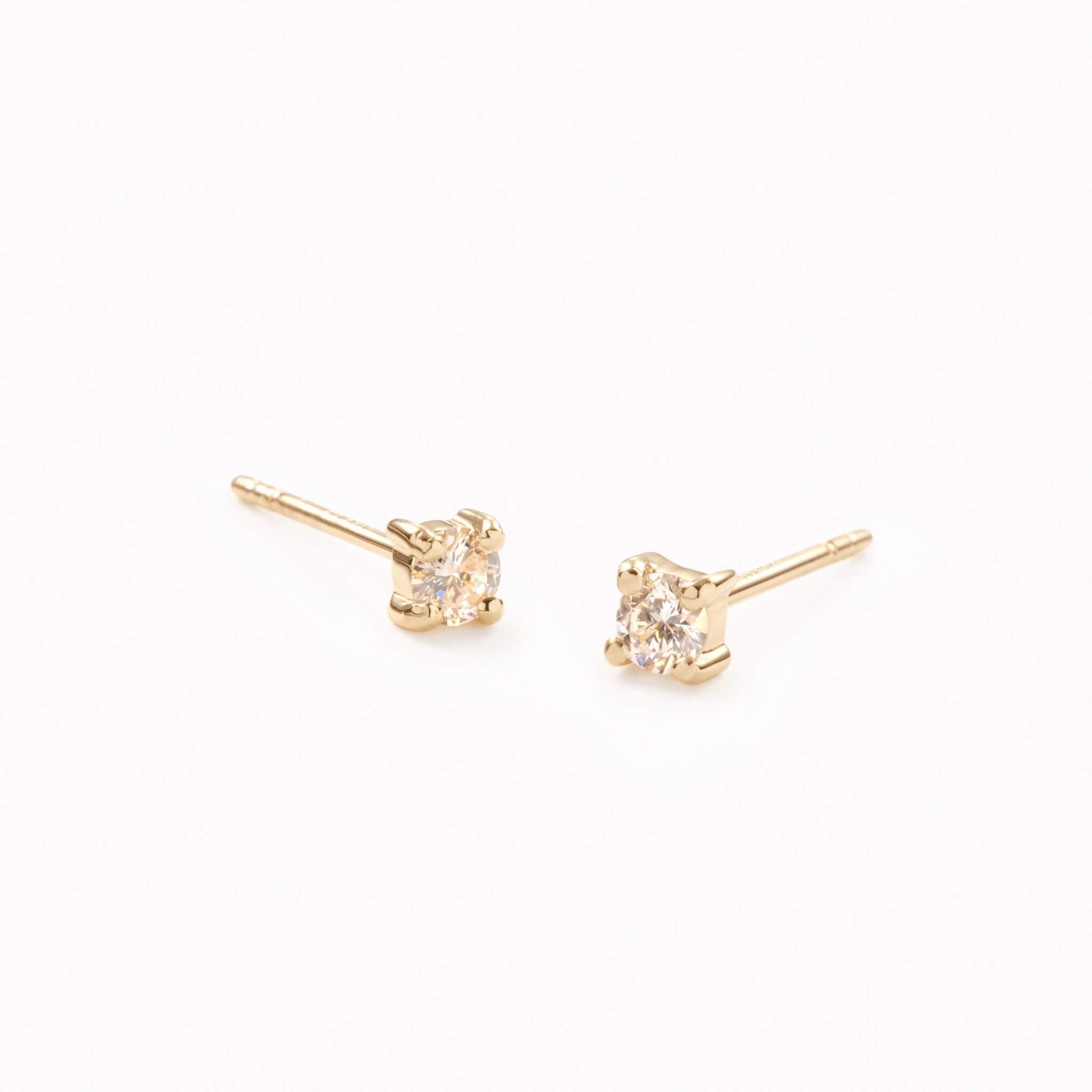 14K Gold Timeless Solitaire Diamond Stud Earrings