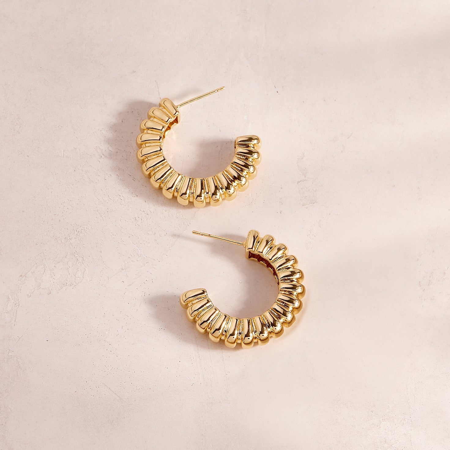 14K Gold Aurelle Ribbed Hoop Earrings
