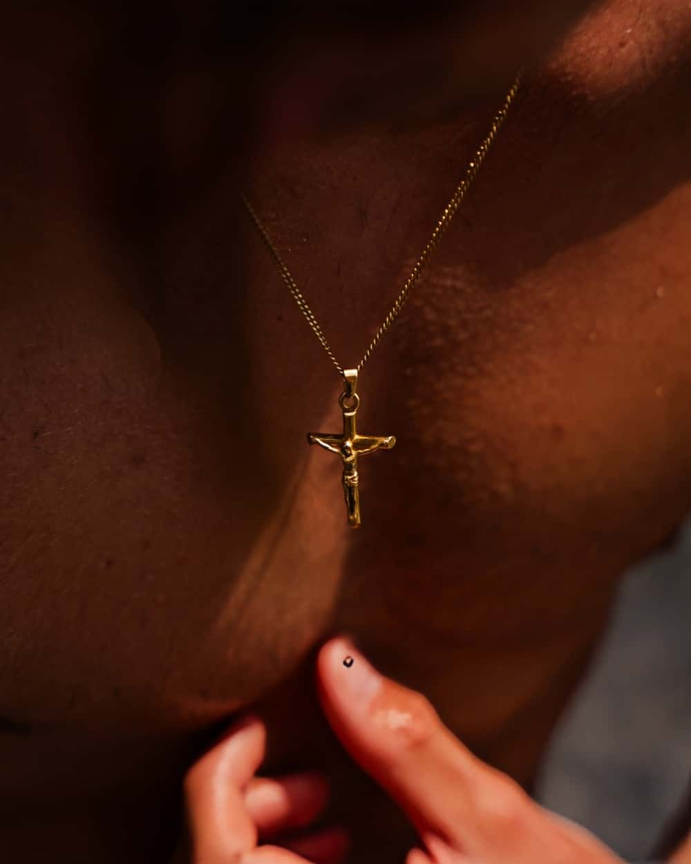 14K Gold Pure Crucifix Pendant Necklace