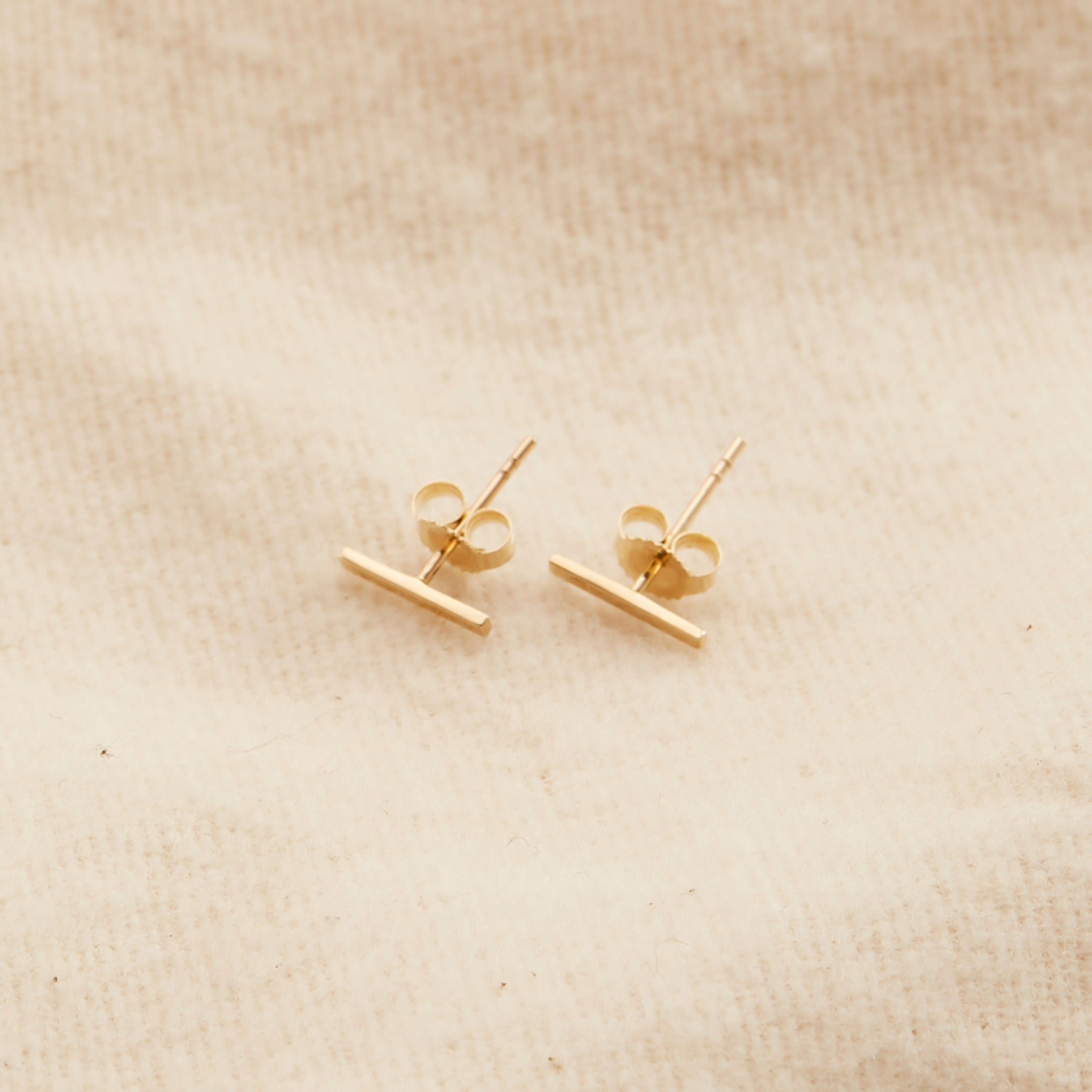 14K Solid Gold Modernist Bar Stud Earrings