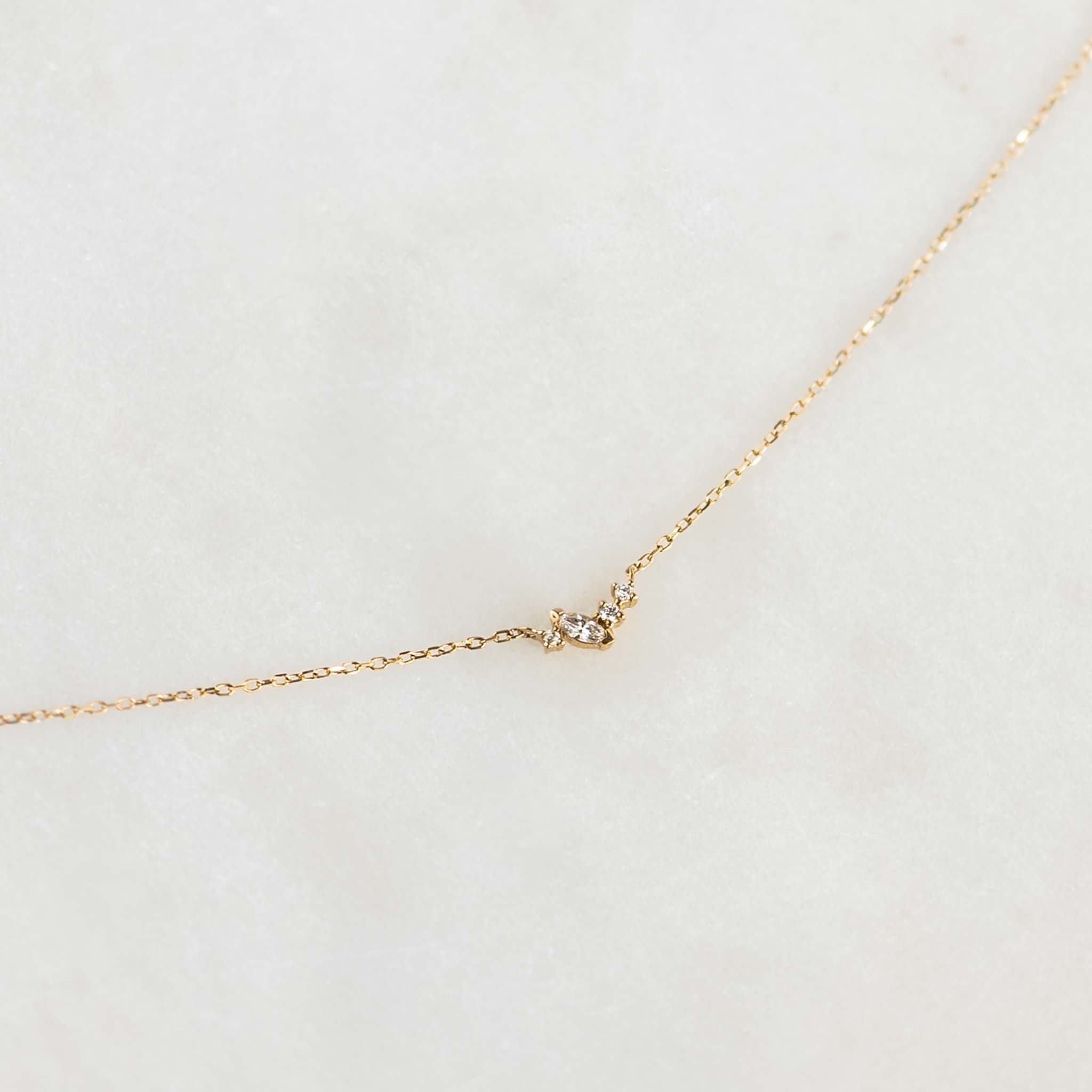 14K Gold Estrella Diamond Cluster Necklace