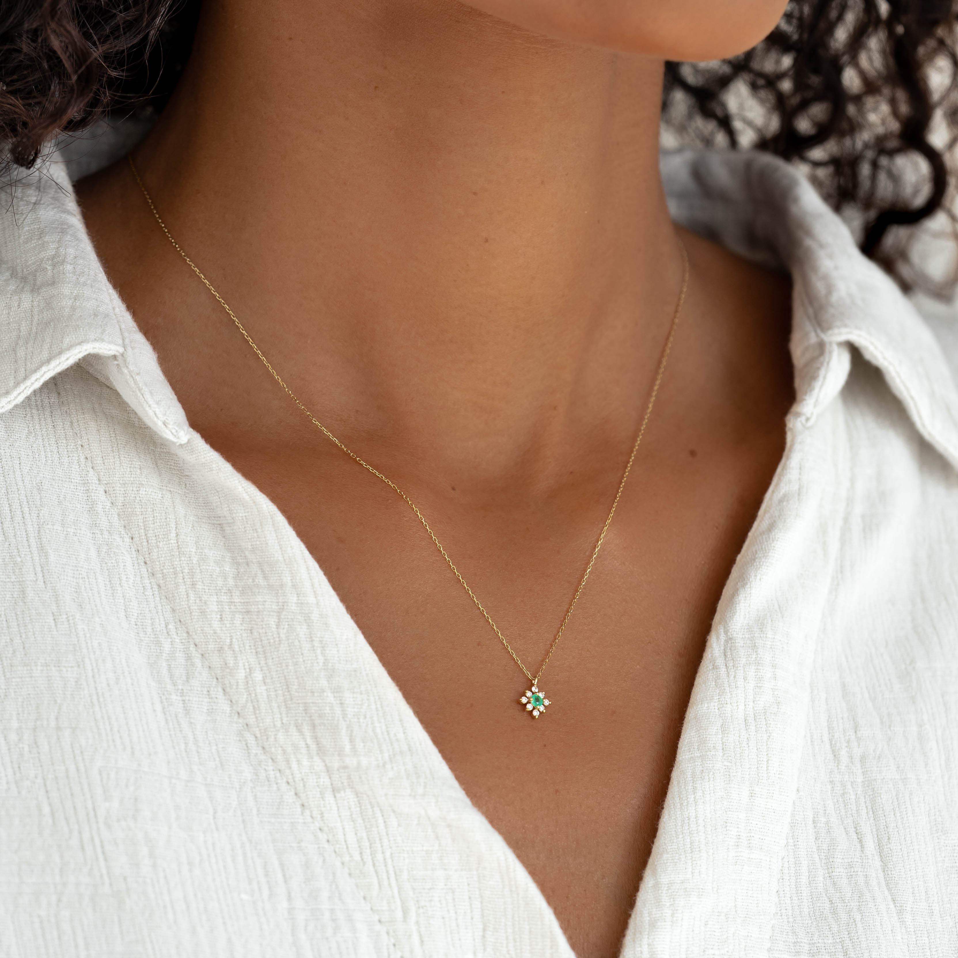 14K Gold Inga Floral Halo Necklace