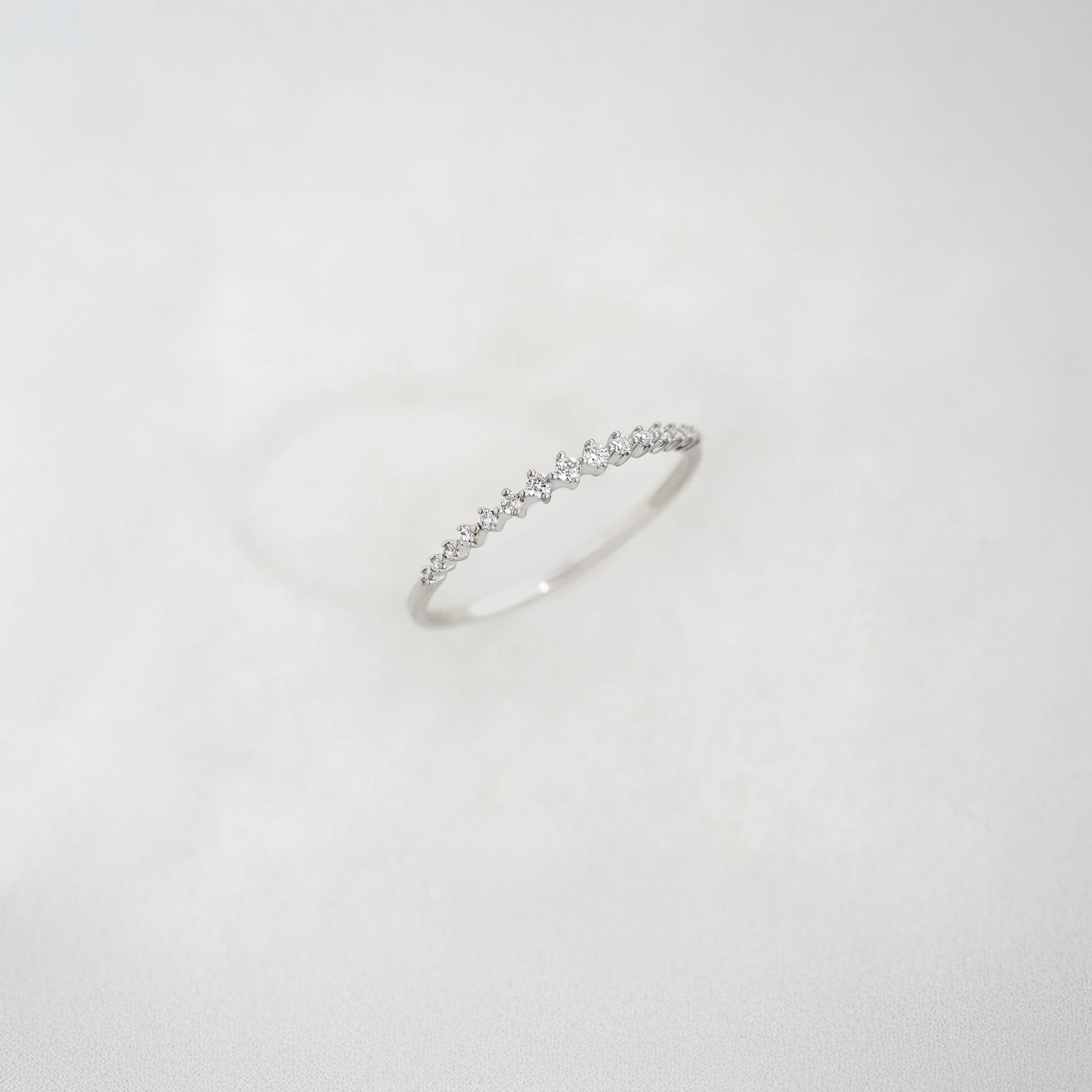 14K White Gold Graduated Diamond Band Ring