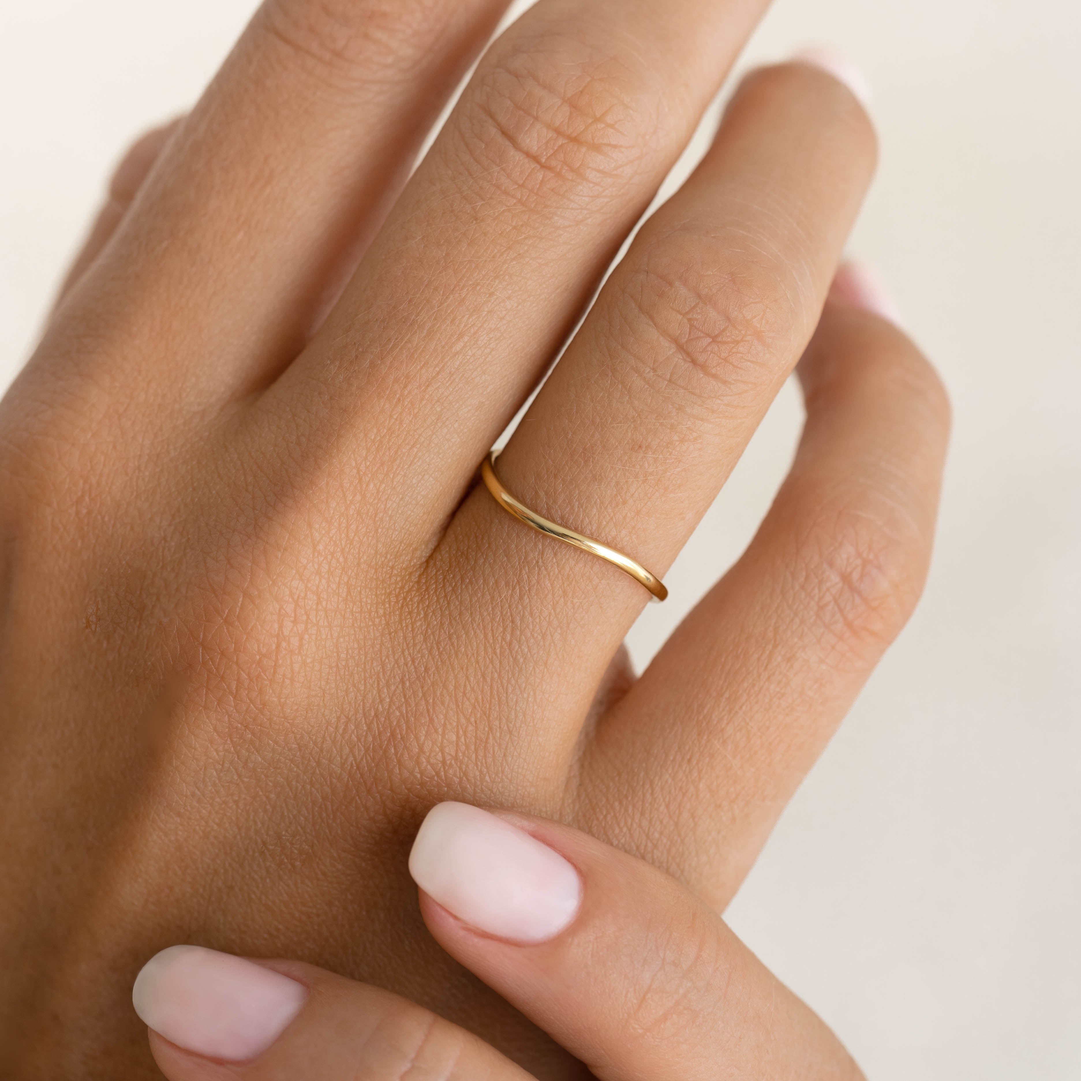 14K Gold Wavy Stacking Ring