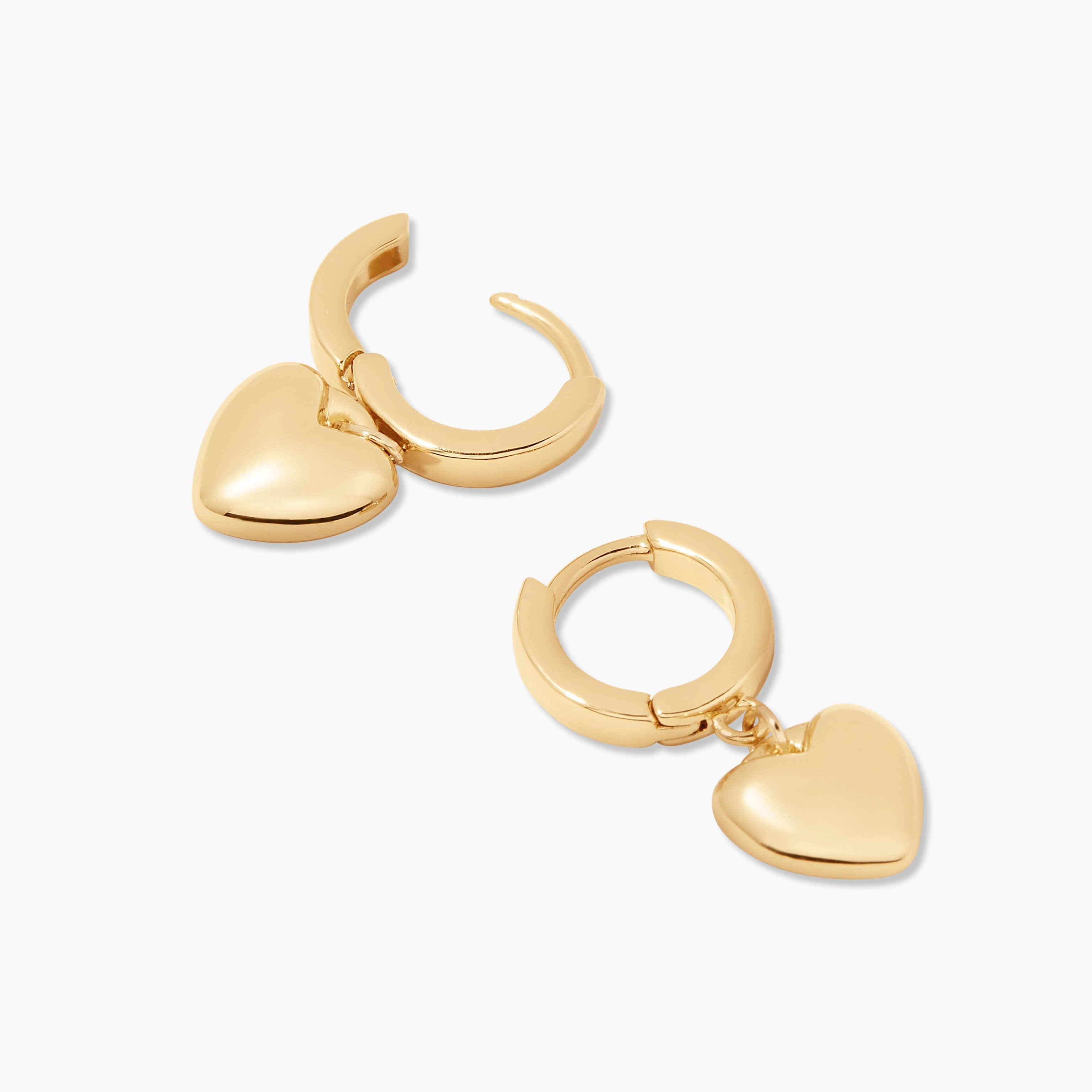 14K Gold Amora Heart Earrings