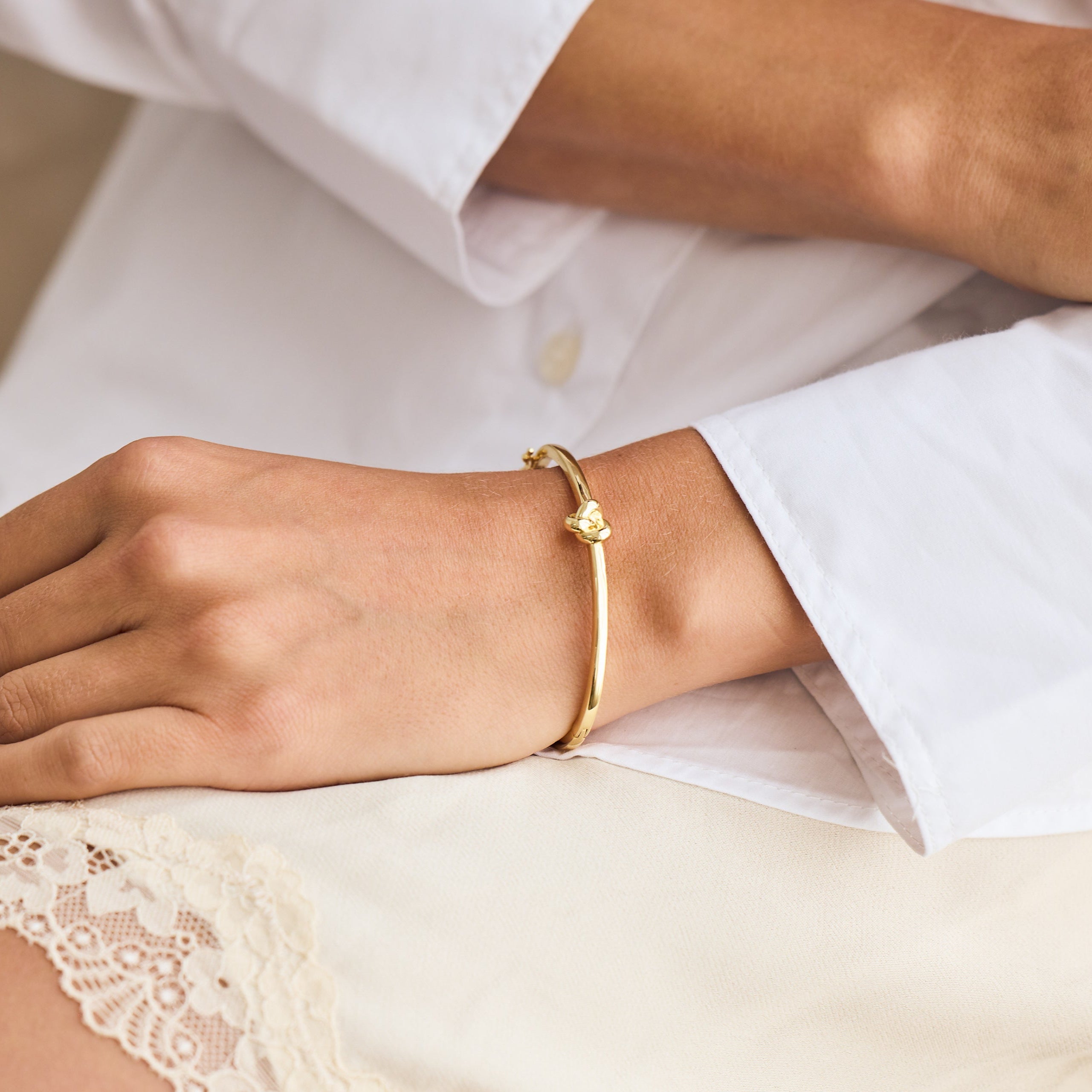 14K Gold Everly Knot Bangle