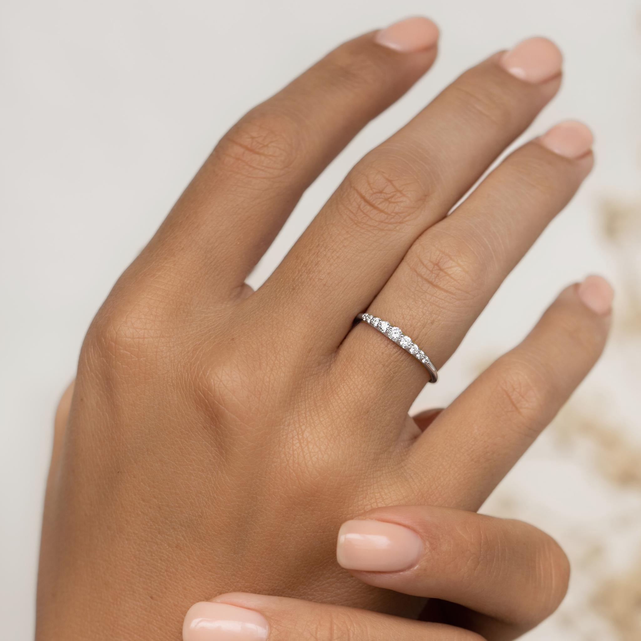 14K White Gold Graduated Diamond Band Ring