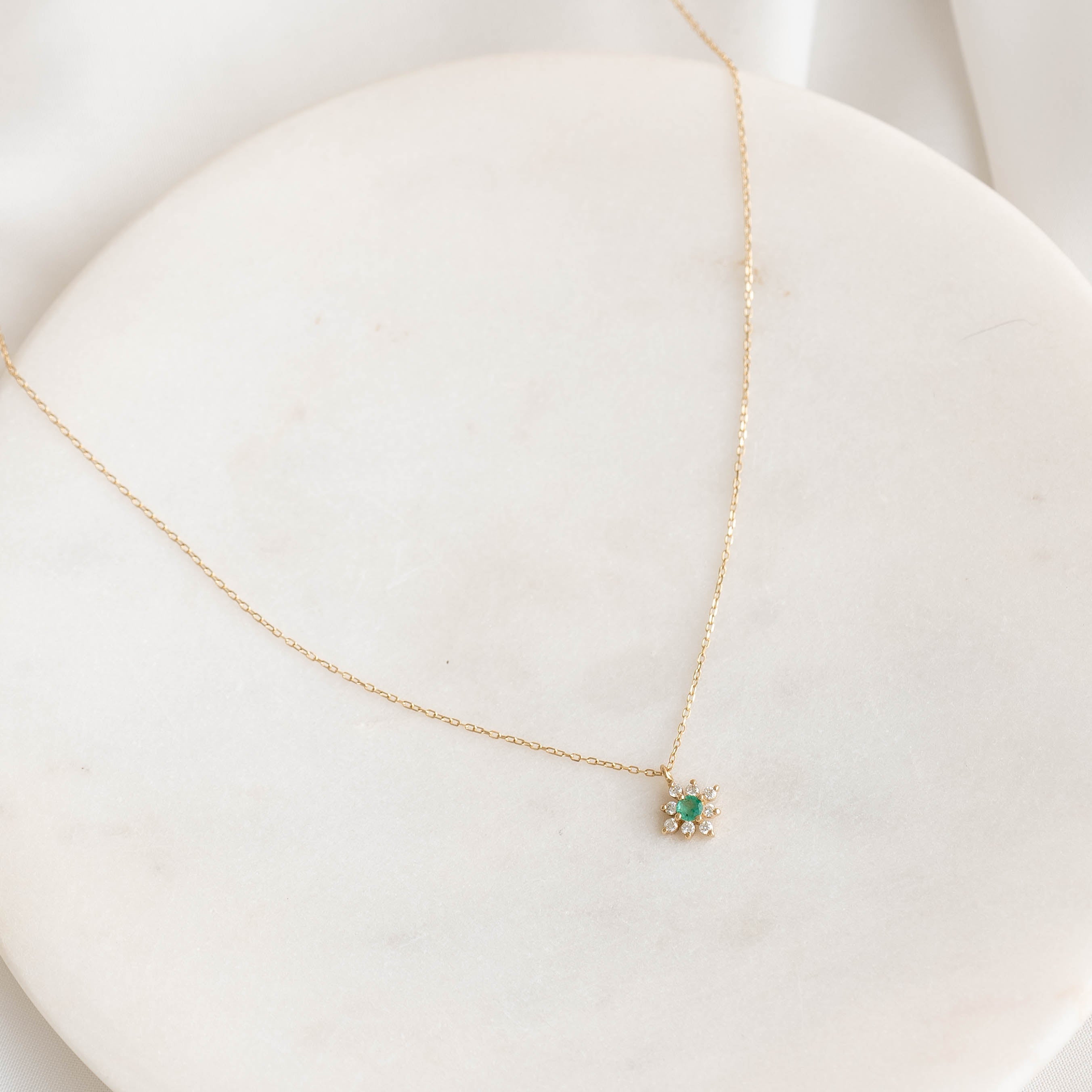 14K Gold Inga Floral Halo Necklace