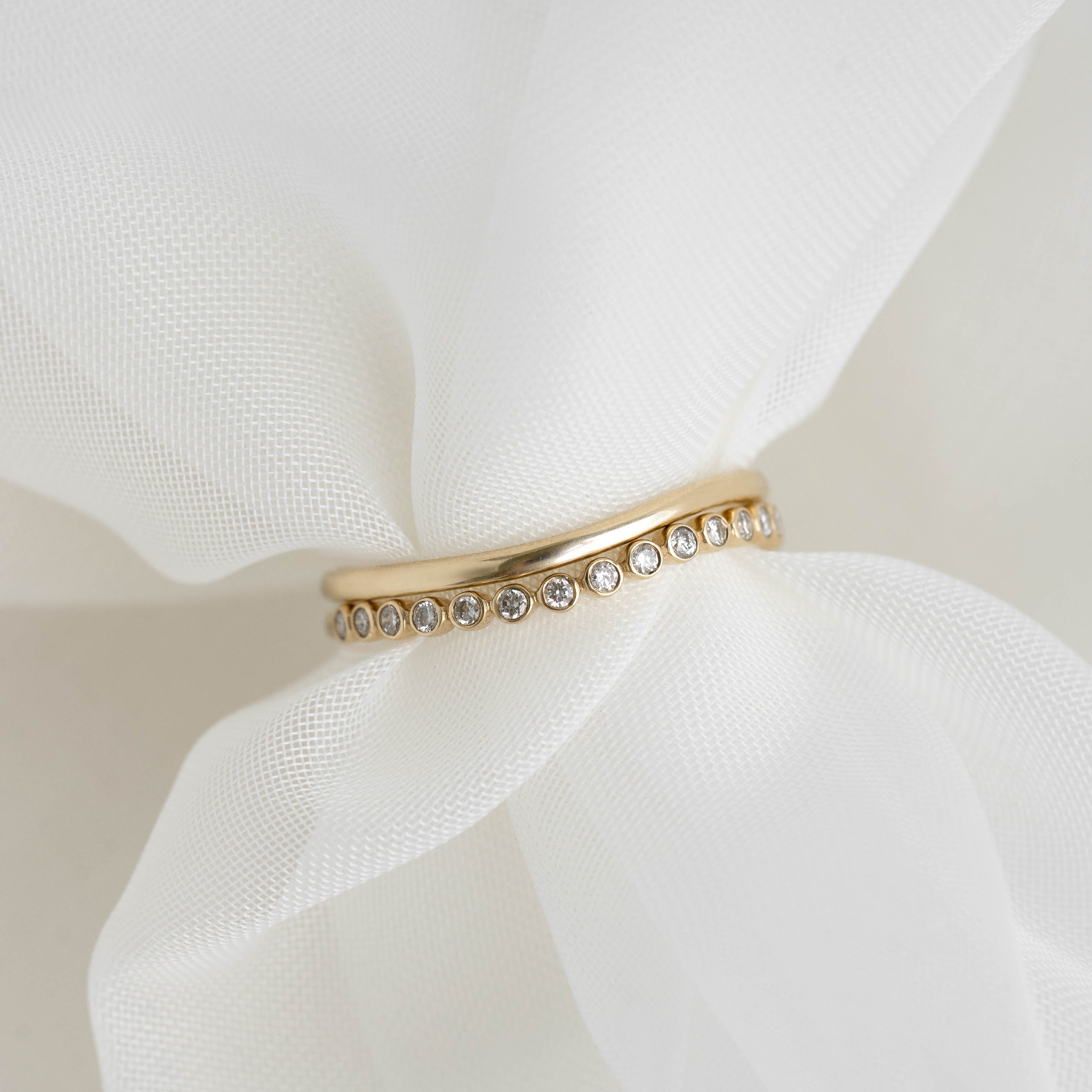 14K Gold Wavy Moissanite Diamond Band Ring