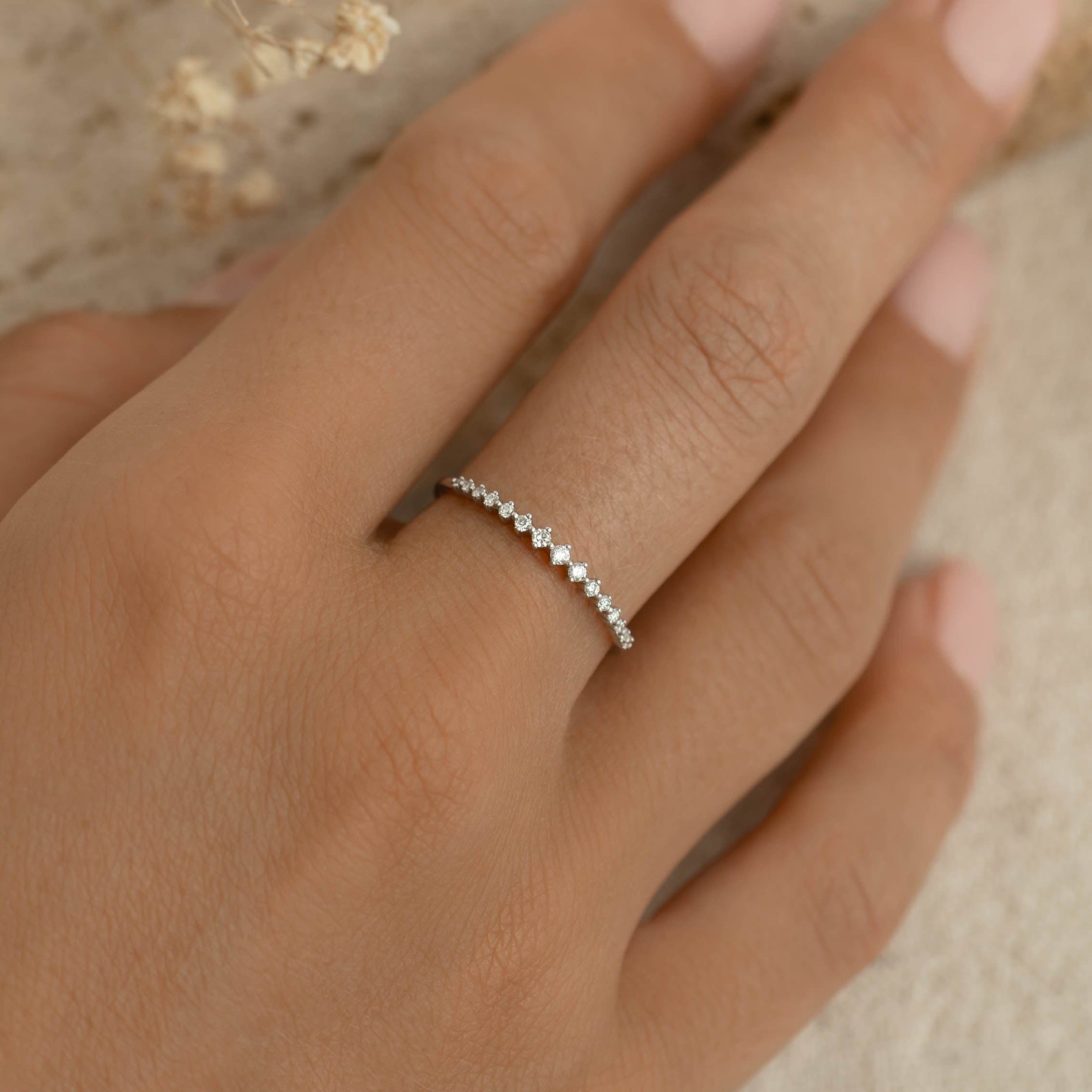 14K White Gold Graduated Diamond Band Ring