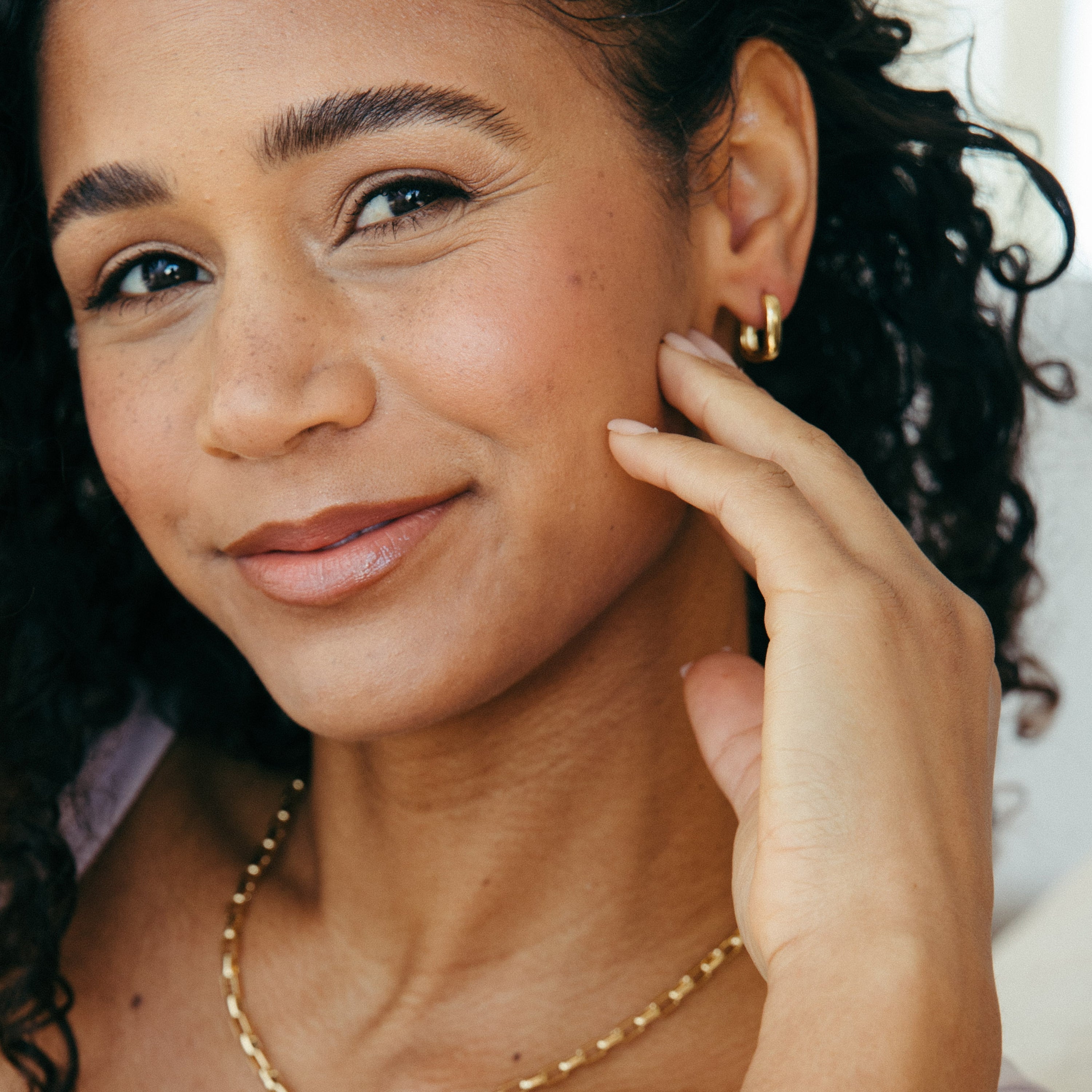 14K Gold Aurelia Luxe Huggies