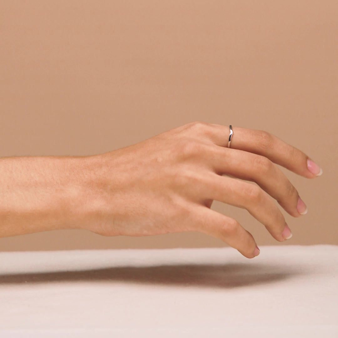 14K Gold V-Shape Stacking Ring